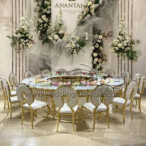 Round Hotel Event Table with Crystal