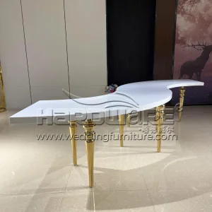 Serpentine Table