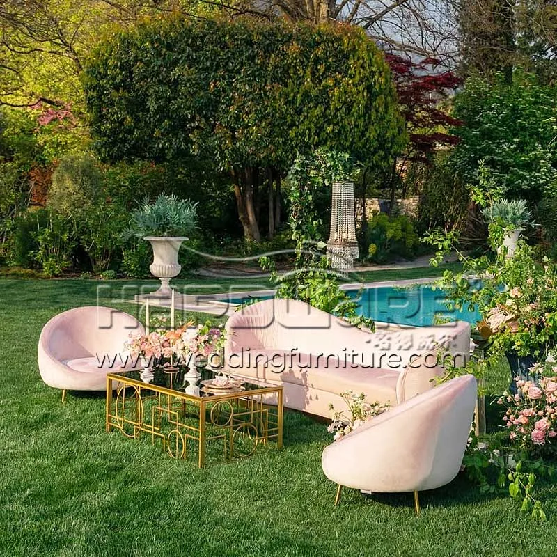Luxury Wedding Lounge Area That Makes Your Guests Speechless
